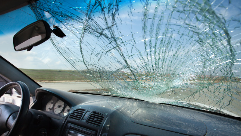 4 Questions to Ask When Getting a Windshield Replacement Quote