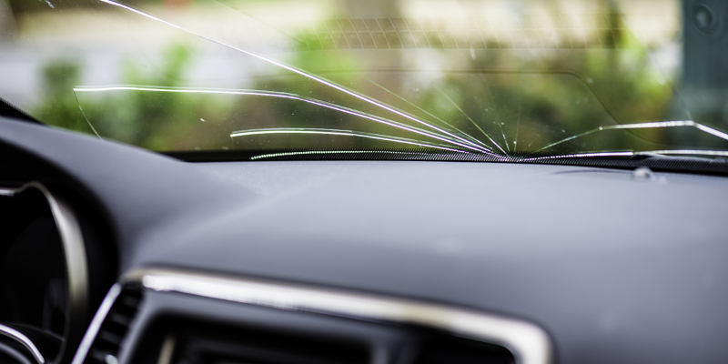 3 Ways to Help Avoid a Damaged Windshield